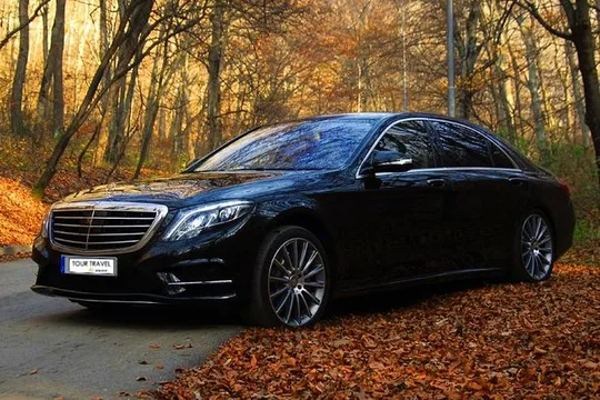 Private one way transfer from/to Barcelona airport to/from hotel