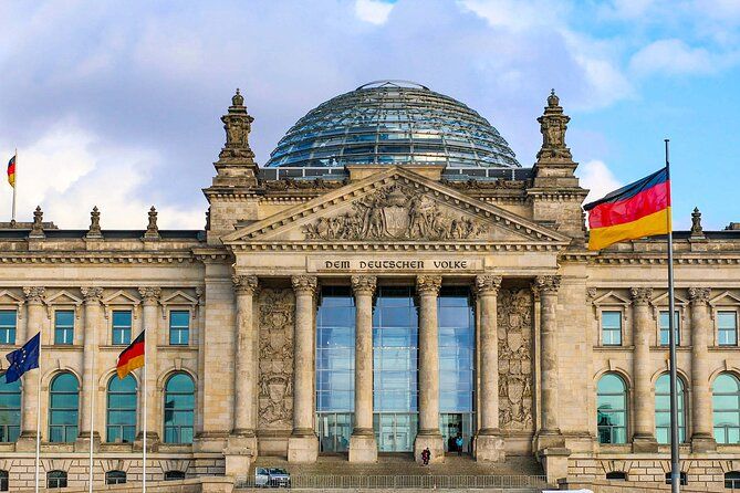 Berlin Walking Tour with Audioguide on Your Smartphone