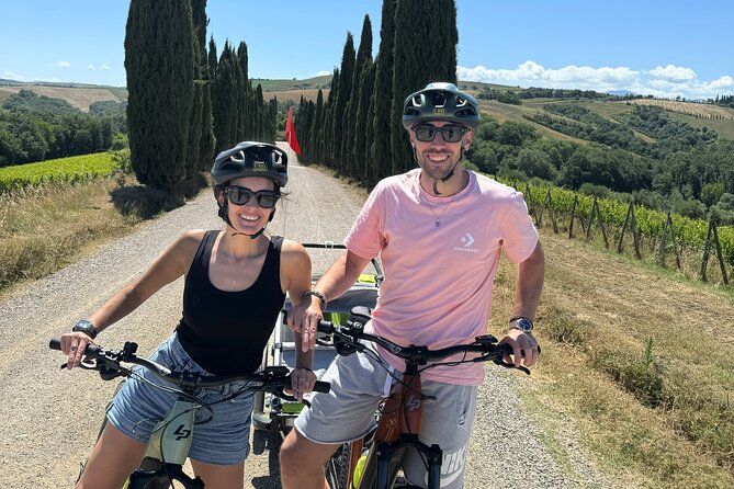 MONTALCINO Private E-Bike & Brunello Winery Experience