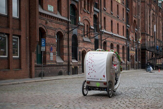 Hamburg - Private rickshaw tour for 2 people