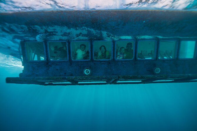 Curaçao tours Semi submarine Underwater Seaworld Explorer