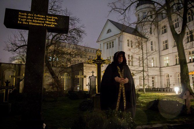 Gruseltour Berlin Haunted Ghost Walk 90-minute in German