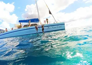 Discover Isla Mujeres tour with snorkel, buffet and open bar