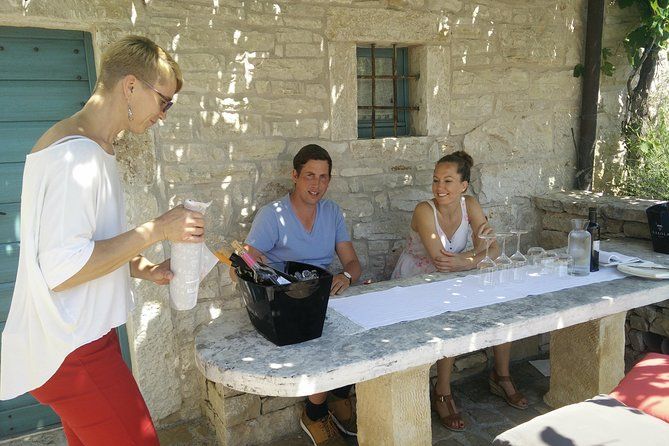 Wine & more Tour, private guided wine tour from ROVINJ & PULA to wine cellars