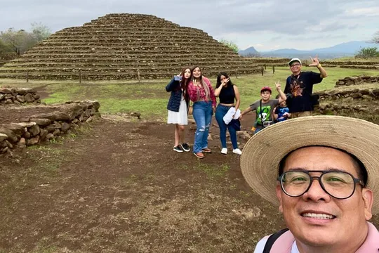 Jalisco is Mexico tour : Pyramids, tequila and mariachi