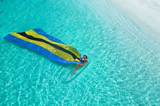 Nassau Clear Kayak Drone Photoshoot- Floating Dress