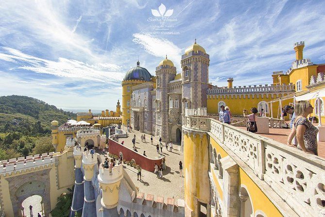 Secret Sintra: Tour with Palácio da Pena & Regaleira