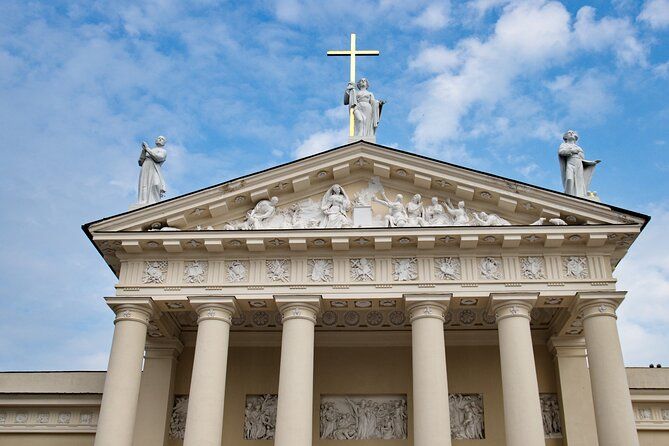 Vilnius Scavenger Hunt & Highlights Self-Guided Walking Tour