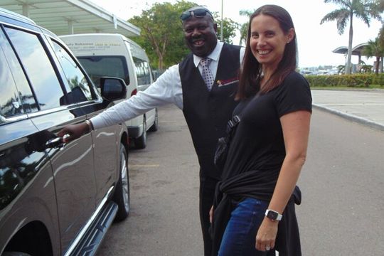 Bahamas Airport Transportation w/Free Grocery Stop-1 Way Private