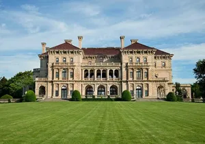 Martha's Vineyard & Essex 2-Day Tour from New York | Kids 50% Off