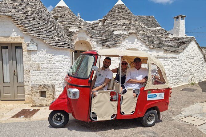 Audio Tour Alberobello with Bee Calessino/ e-Vespa /Fiat Mickey Mouse