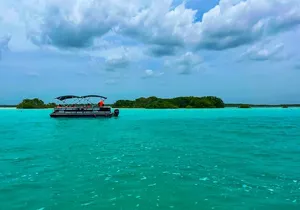 Tour Bacalar Ponton with Transfer from Cancun & Playa del Carmen