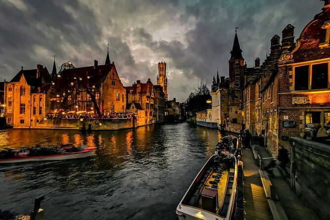 Bruges Scavenger Hunt & Highlights Self-Guided Walking Tour