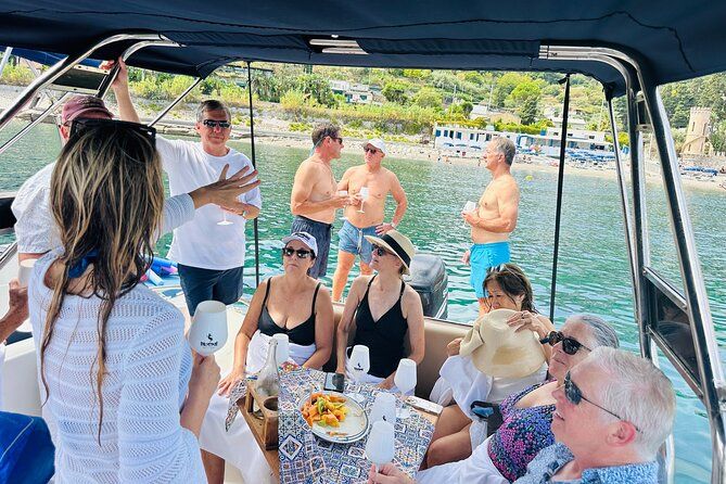 3-hour excursion by PRIVATE Boat to Taormina with Aperitif