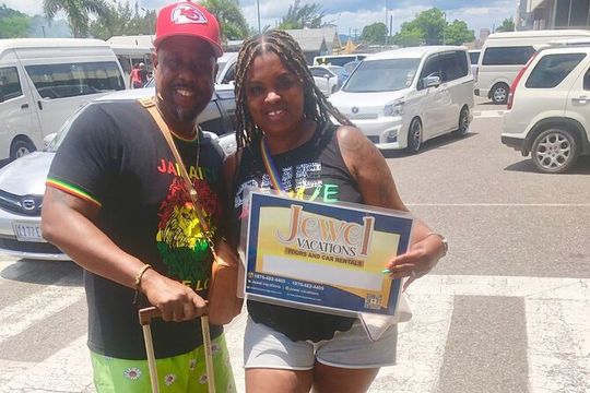 Private Transfers: Montego Bay Airport ↔ Negril Area