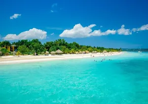 Private Roundtrip Transfer from Montego Bay to Negril Rick's Cafe