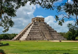 Small group CHICHEN ITZA away from the crowds with early departure and Mayan community