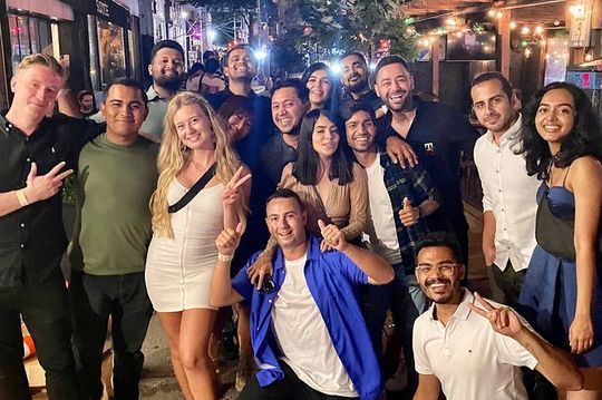 The Essential NYC Pub Crawl Experience