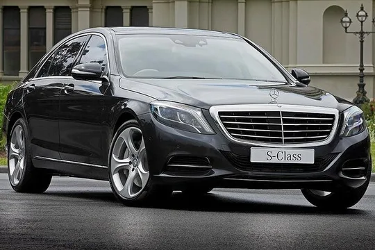 Arrival by Luxury Car from Heathrow Airport LHR to Central London
