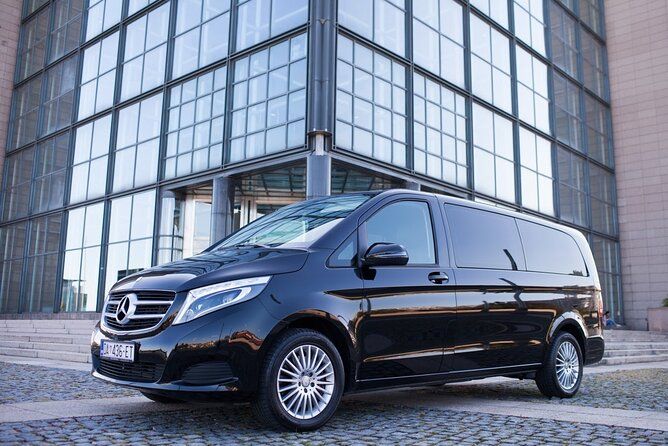 Private Transfer from Venice to Vienna or Vienna to Venice
