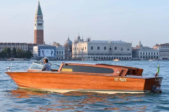 Private Departure Transfer from Venice to Marco Polo Airport