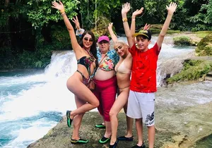 Private Tour from Montego Bay to Horse Back Riding and Bluehole