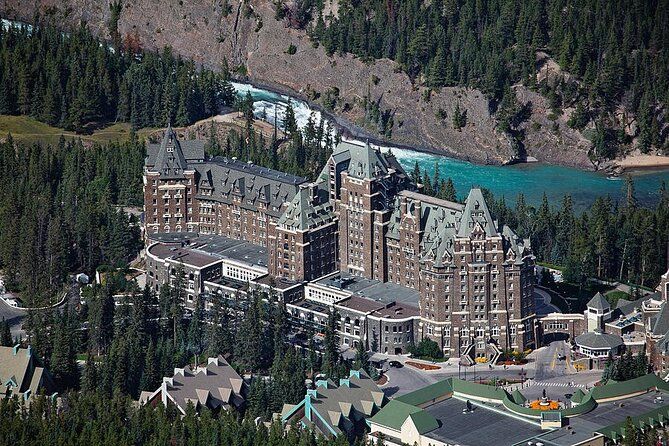 Airport Shuttle: Banff Calgary