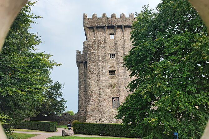 Private Tour, Blarney Castle, jameson Distillery and Cobh.