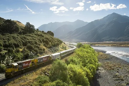 7Day/6Nights Coastal Splendour Tour