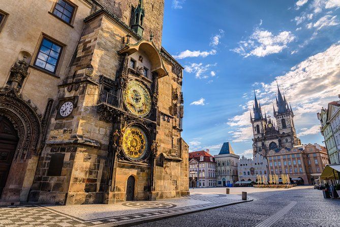 One way transfer from VIENNA to Prague with optional stop at Telc (UNESCO)