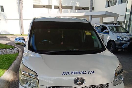 Private Transportation to and from Montego Bay Airports or Hotels