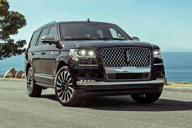 Luxury SUV O'Hare/Midway Airport (Curbside) Chicago One Way