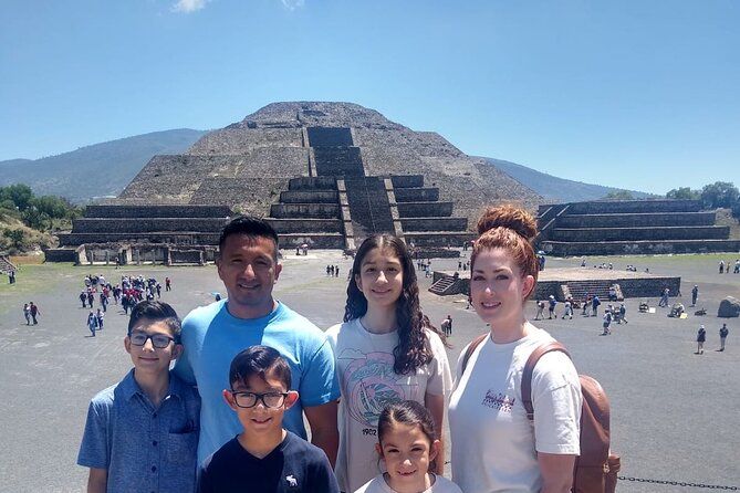 El mejor Tour Privado, Piramides de Teotihuacán y Basílica.!