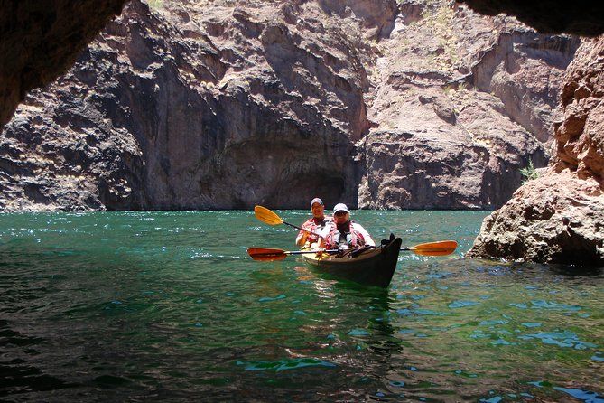 Black Canyon and Hoover Dam 2-Day Kayak Camping Adventure