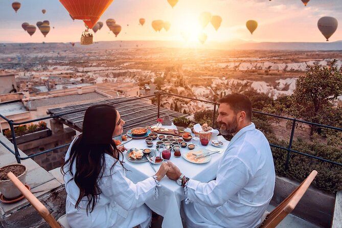 Istanbul to Cappadocia: 2-Day All Inclusive Tour + Balloon Option