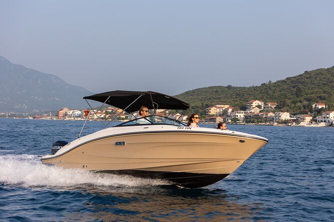 2-Hour Private Tour: Herceg Novi Bay with Blue Cave