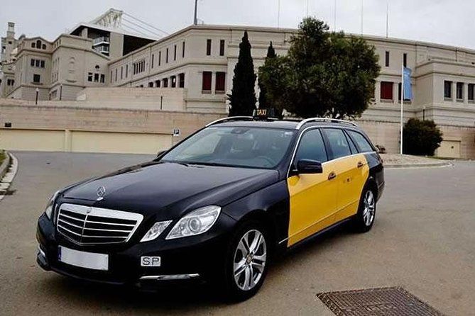 Private Arrival Transfer from El Prat Airport to Central Barcelona