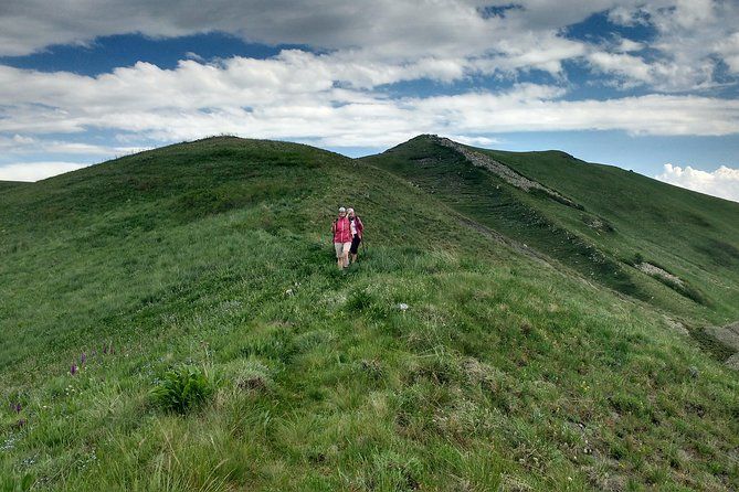 Daily jeep - hike tour to Ara Mountain