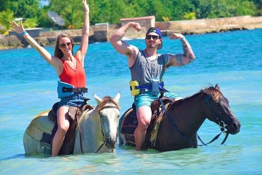 Negril 45-minute Guided Horseback Ride and Swim