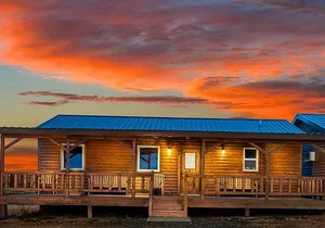 Grand Canyon Western Ranch Overnight Stay by Helicopter & Ground