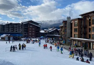 Vancouver to Revelstoke 2 days Ski and Snowboarding Tour