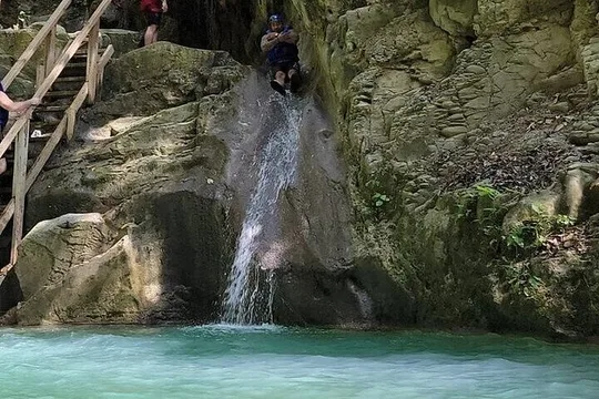 Adventure in the 7 Waterfalls + Typical Lunch and Transportation