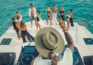 Private All Inclusive Sunset DJ Cruise – 51' Leopard Cancun