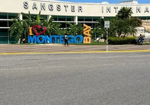 Private Round Trip from Sangster International Airport to Negril