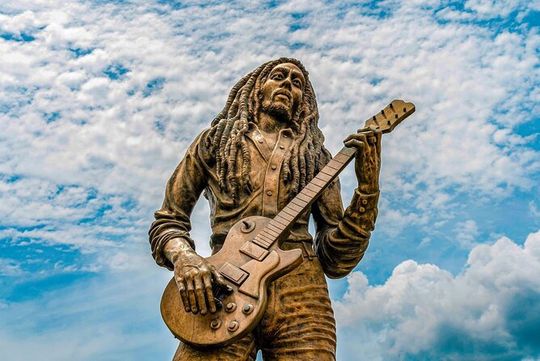 Bob Marley Mausoleum & Dunn’s River Falls Private Tour