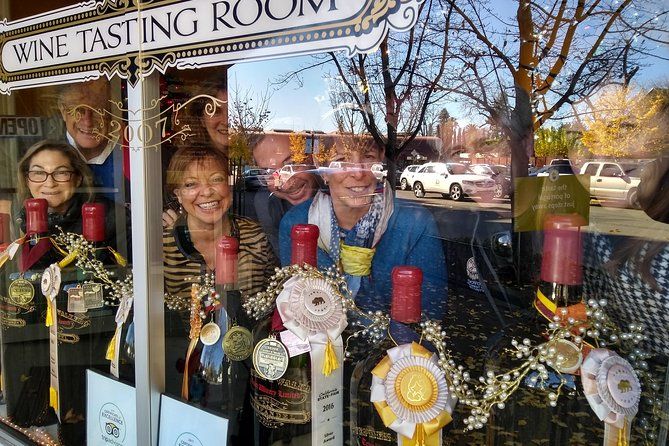 Healdsburg Wine & Food Holiday Walking Tour