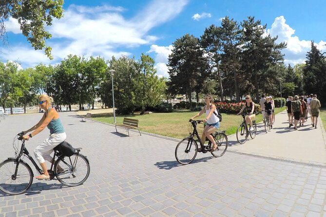 Budapest Afternoon Bike & e-Bike Tour with a drink break