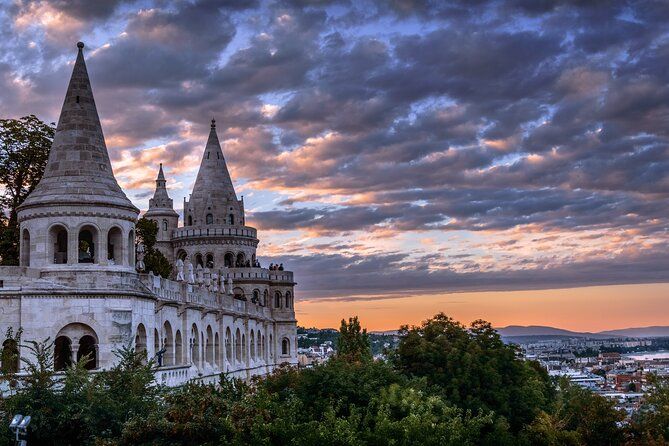 Budapest VIP Airport Transfer + City Highlights