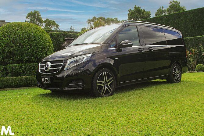 Luxury Van - Sydney Airport Private Arrival Transfer