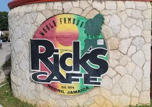 Rick's Cafe Cliff Diving and Sunset